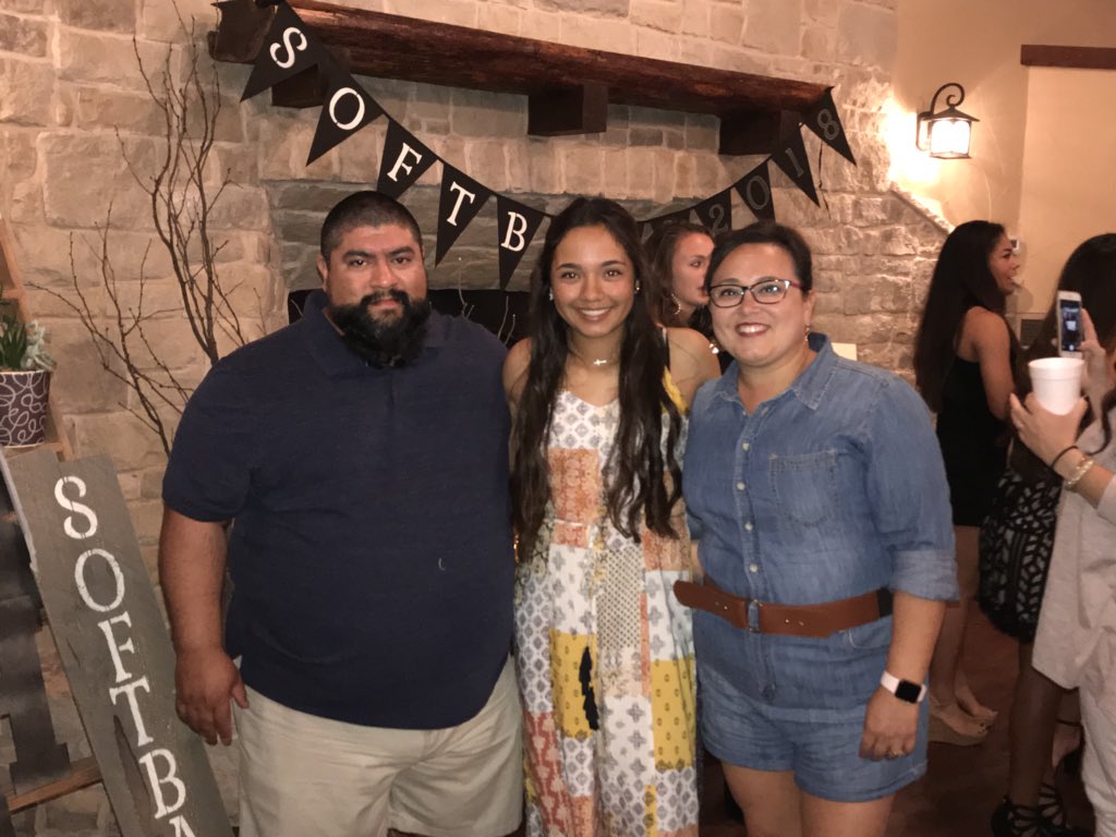 soniaperez128's tweet photo. Cedar Ridge Lady Raiders Softball Banquet! The entire team made Academic All District!!! We aren’t done yet...We are CR!!! #missingtori https://t.co/we1oPEIkD7