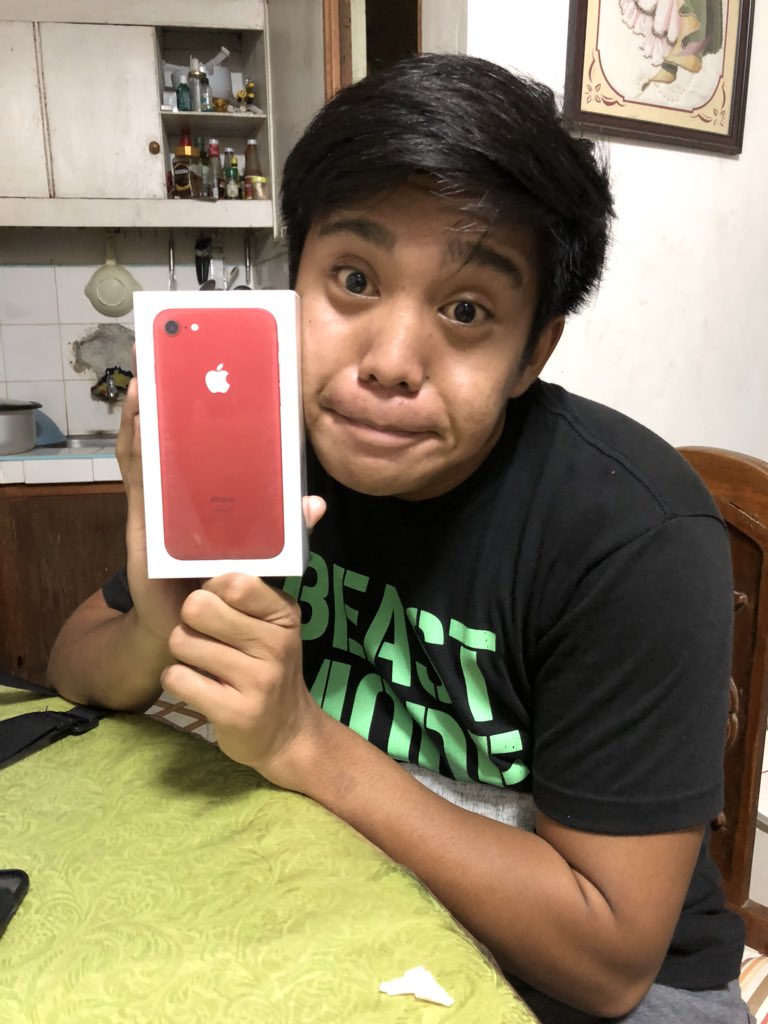 jrnicolas2's tweet photo. TOTOO NGA HAHAHAHAHA! 💕😂👌 with selpon pa mga kyah 😂😊 Dahil lang sa kakaretweet 😭😎 https://t.co/sJ8UqqkOzY