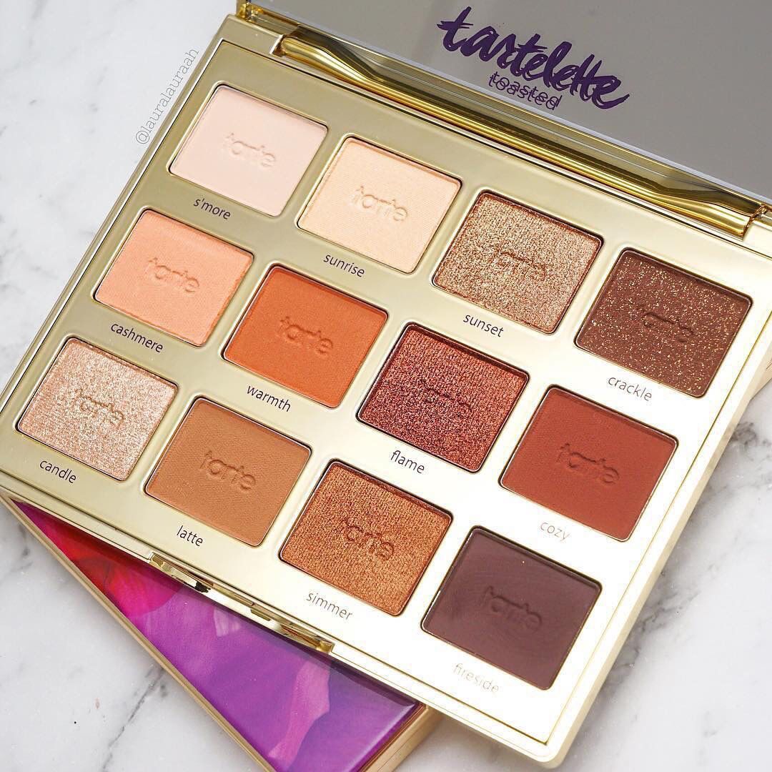 tartecosmetics's tweet image. Get your matte &amp;amp; shimmer fix in one with our #tartelettetoasted eyeshadow palette! 🔥 #crueltyfree #gettoasted #clayallday #slaywithclay 📸: @_lauralauraah