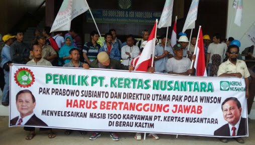 _mamalicia's tweet photo. Hari Buruh gini pak Prabowo sudah membayar gaji buruh pabrik kertasnya belum ya? Buruh yang demo hari ini ga mau bantu teman2 sesama buruh  untuk demo Prabowo ya? 🤔

Kasihan dah bertahun-tahun 😌 https://t.co/uy3gtUtsRk