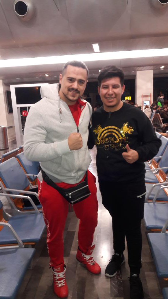 CampossCris's tweet photo. CON @GarzaaJr En El Aeropuerto De Monterrey #EsShowGPS #FueraNinja @multimediostv @ErnestoChavana 
Suerte Y Que Se Te Haga Realidad Todos Tus Sueños Saludos 😎 https://t.co/IPB1fsrC1R