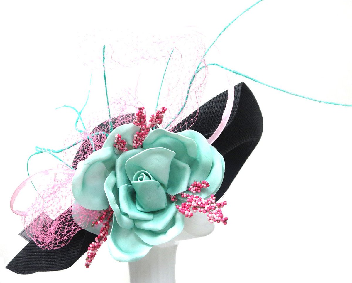 #Derbyweek is most certainly upon us! Shop #SocialHattitudes hats locally throughout #Louisville📍Our hats are sold at:♦️<a href="/livboutiqueky/">寝ることしか勝たん星人363</a>♦️<a href="/afmthreads/">AFM Threads</a>♦️<a href="/ShopRodeoDrive/">Rodeo Drive</a> #shoplocal #derbyhats #localboutique #KyDerby #KyOaks #livboutiqueky #afmthreads #shoprodeodrive #derbystyle
