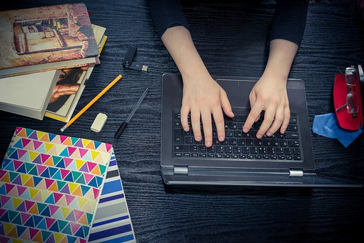 SeyringServices's tweet photo. With 1.18 billion daily active users Facebook is a great Lead Generation tool. A few Facebook hacks for your business to stand out from the crowd in this article
https://t.co/RdWiTUaI3S
#getmoreleads #leadgeneration #socialmediatips #Facebook #seyringbusinessservices https://t.co/sEt32vW1Tp