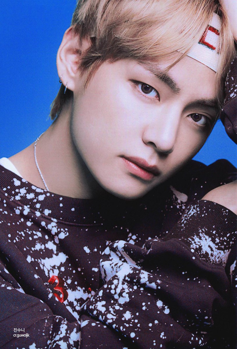 taehyungpic's tweet image. HQ SCAN - FACE YOURSELF
#뷔 #태형 #taehyung @BTS_twt 

© 진수니 &amp;amp; original scan 9월