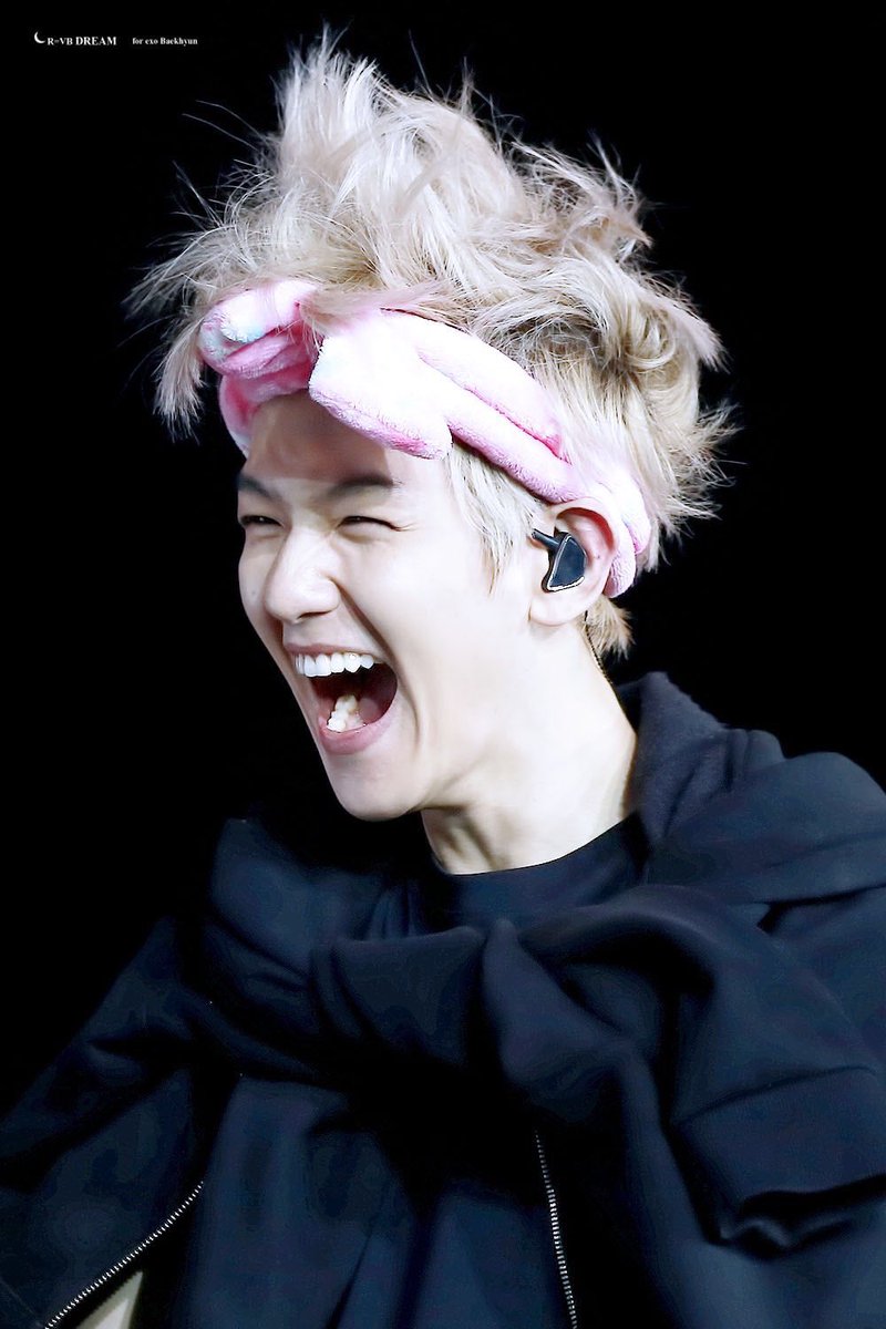 EXO_MyanmarTeam's tweet photo. [HQ]180428 - EXO #Baekhyun  
at Elyxion in Manila 

Cr. lofhyuny456

#MTVBRKPOPEXO #PremiosMTVMiaw  
#EXO #엑소 @weareoneEXO #Baekhyun   #ElyXiOinInManila 
#Admin_Grace04🐶 
#EXO_MyanmarTeam #EXOProtection_Myanmar https://t.co/7dMoVrjpTV