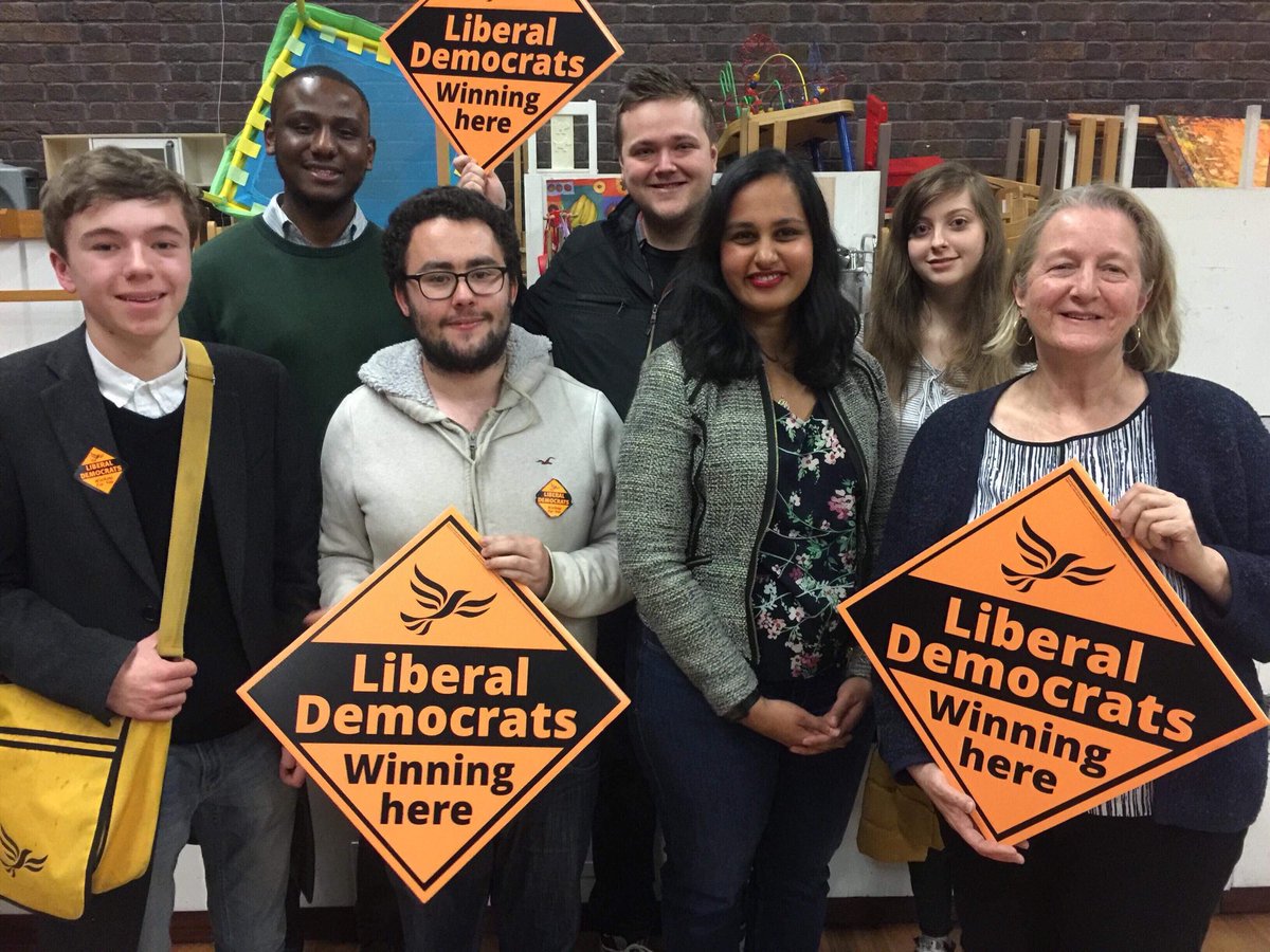 LDNYoungLiberal's tweet photo. Fantastic to see our young liberals campaigning in Sutton, fighting to keep it a borough we can all be proud of. There are only 2 days left! Please spare an hour or two to help your local candidates and see more Lib Dems on the Council come May 3rd. #SuttonLibDems #LiberalLondon https://t.co/a4VIEbU37j