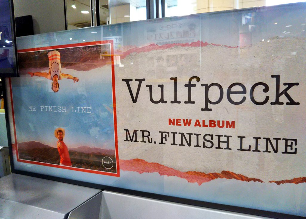 TOWER_Shiodome's tweet photo. 【入荷速報!】
Vulfpeck『Mr.Finish Line』入荷いたしました!
一大旋風を巻き起こしているLAのミニマル・ファンク・バンド、ヴルフペックが百戦錬磨の猛者を迎えた待望の新作!!
#Vulfpeck
#MrFinishLine https://t.co/AYtAfaC5WB