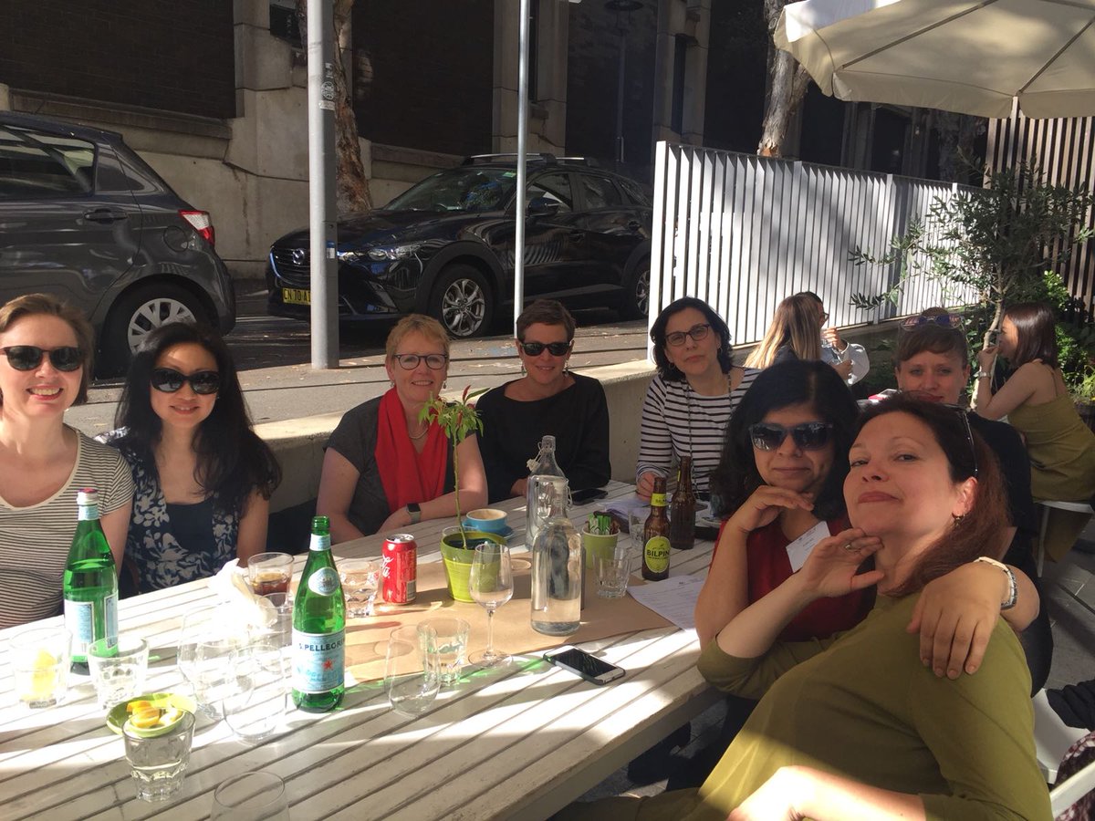 arpitayodapress's tweet photo. Lunch with fellow Visiting International Publishers on a glorious sunny day in Sydney. #VIPS2018
@auscouncilarts https://t.co/PM1zDMutIw