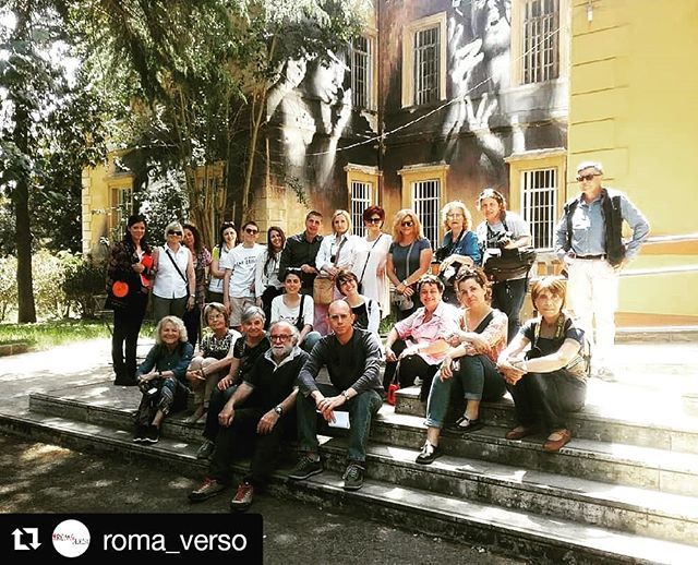RomaSlowTour's tweet photo. #Slowtour storico artistico del #SMariadellaPietá (29 aprile 2018)
#Repost @roma_verso (@get_repost)
・・・
Baciati dal sole. Foto di gruppo alla fine dello #slowtour di domenica 29 aprile #santamariadellapietà #tour #romaverso #ospedalepsichiatrico #manicomio #montemario
#slow… https://t.co/EyNoFKEJKE