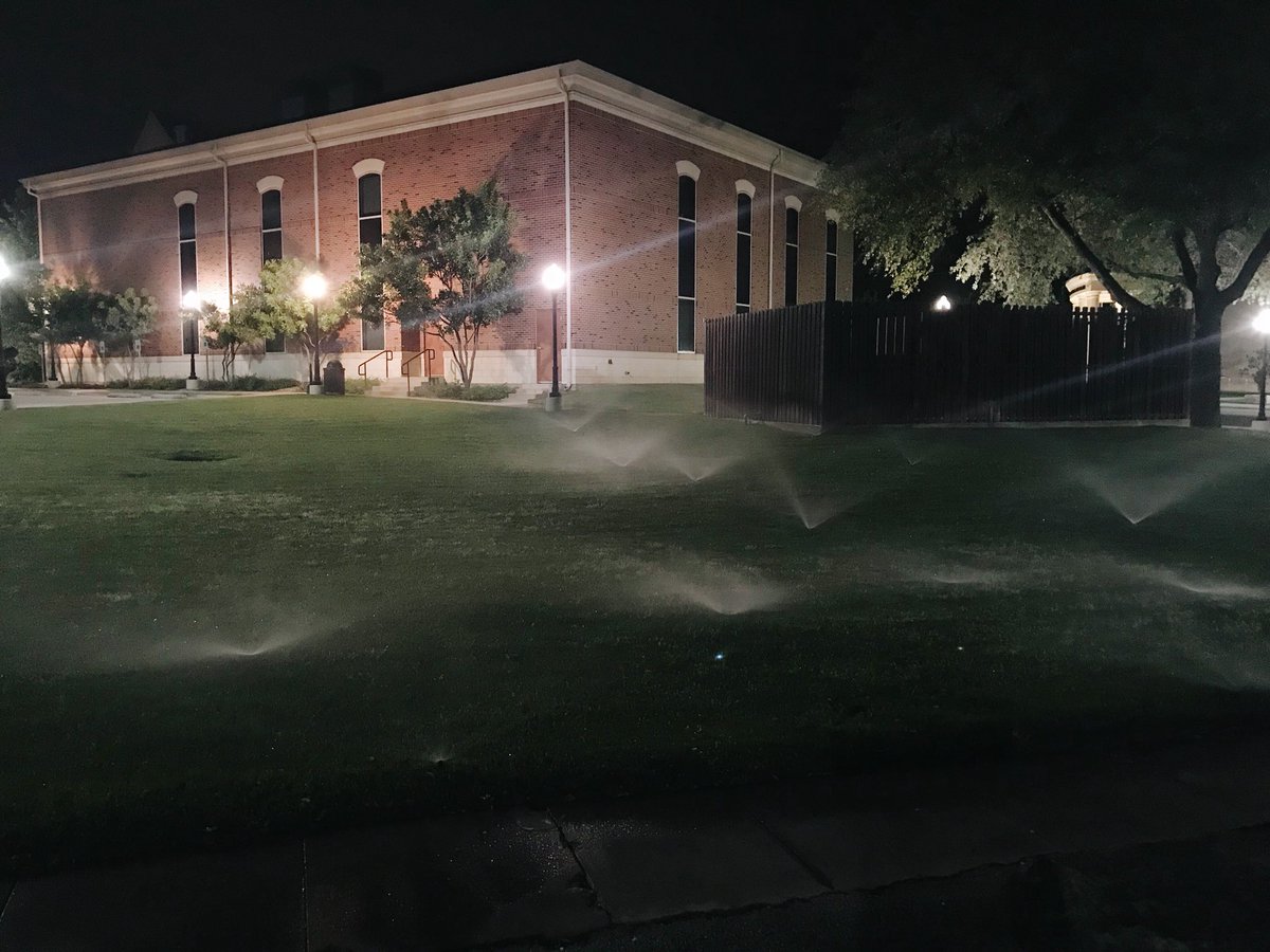 sannharvey's tweet photo. UMHB is out here acting like Fiona Montgomery from A Cinderella Story. https://t.co/mVosliHT6x