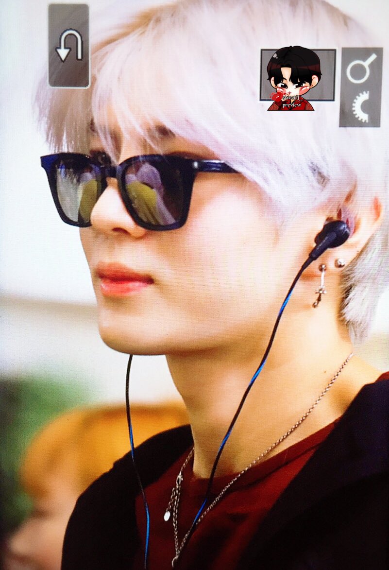 sweetL_'s tweet photo. preview❁180501 김포공항 (@JUNGTW_LEO) #레오 #택운 #leo #정택운 #빅스
오늘도 천사이네....?👼❤️ https://t.co/p4r9CAHTNj