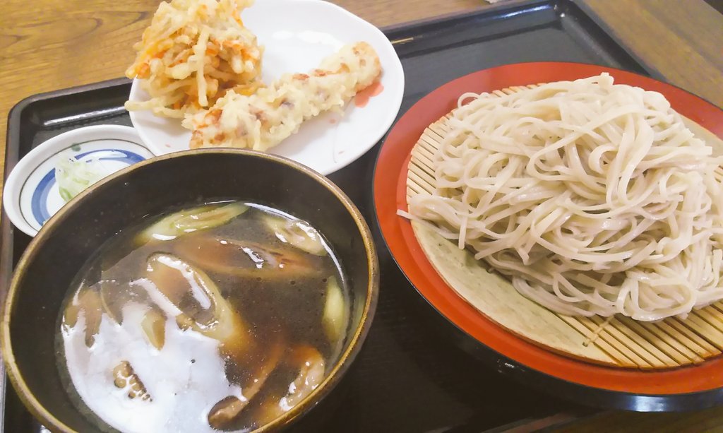 みか ここ数日で食べた美味しいものたち 群馬で有名な前橋のお蕎麦屋さんの鴨の付け蕎麦 群馬名物焼き饅頭 甘い味噌が塗ってある ちょっと遅くなった妹の誕生日ケーキ ツイッターで美味しいって言われてたフルーツサンド 黄桃クリーム みか ここ数日で食べた美味しいものたち 群馬で有名な前橋のお蕎麦屋さんの鴨の付け蕎麦 群馬名物焼き饅頭 甘い味噌が塗ってある ちょっと遅くなった妹の誕生日ケーキ ツイッターで美味しいって言われてたフルーツサンド 黄桃クリーム