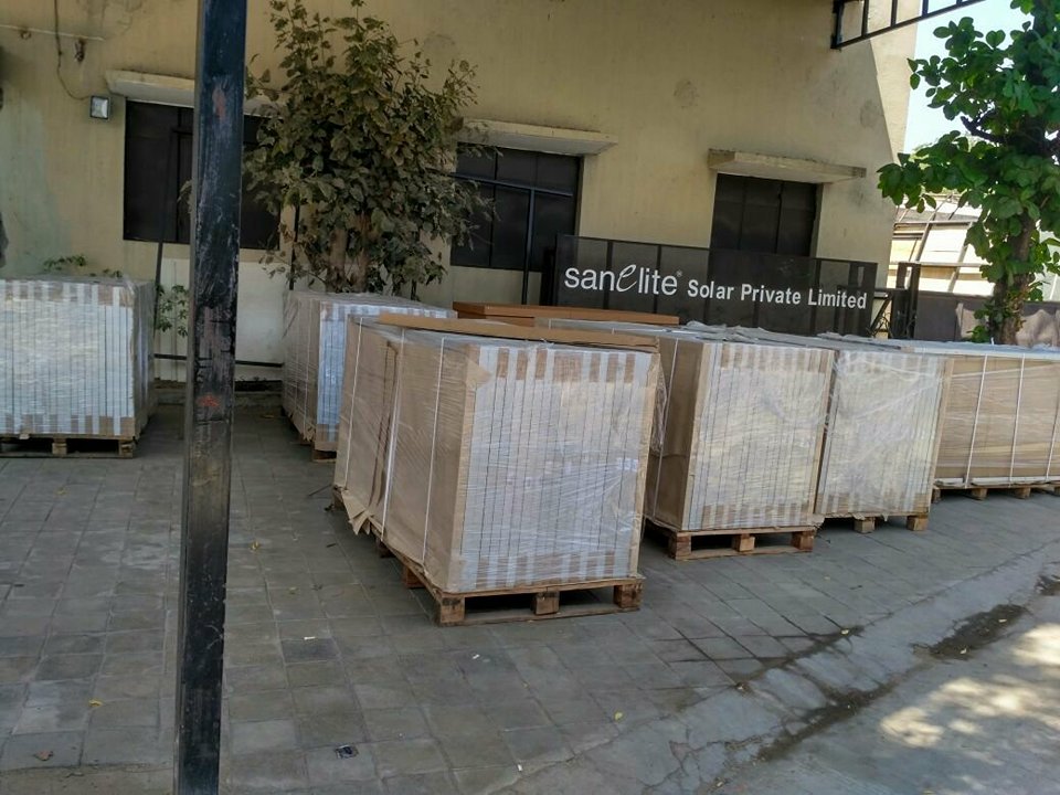 sanelite_solar's tweet image. We have available solar panel 
Please contact for more details :(91)-7226995508 OR
Email:info@sanellitesolar.com
#sanelitesolar #Pv_module #Solar_Gree_energy.