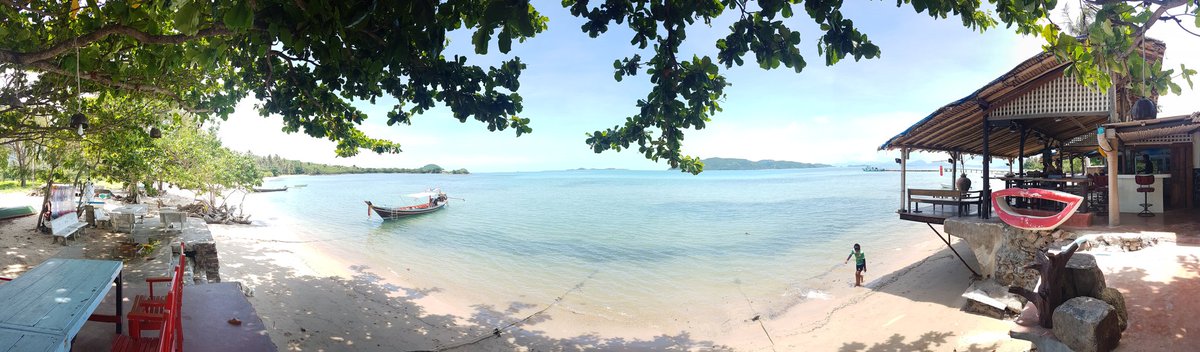 AlliAlien's tweet photo. @kohsamui @thailand Heaven is a place on earth...! @RADARrecording @Afrfilms @Zaxcom @yamaha @KRKSYS @SennheiserUSA @sankencorp @DPAmicrophones https://t.co/PuFHfZsuCX