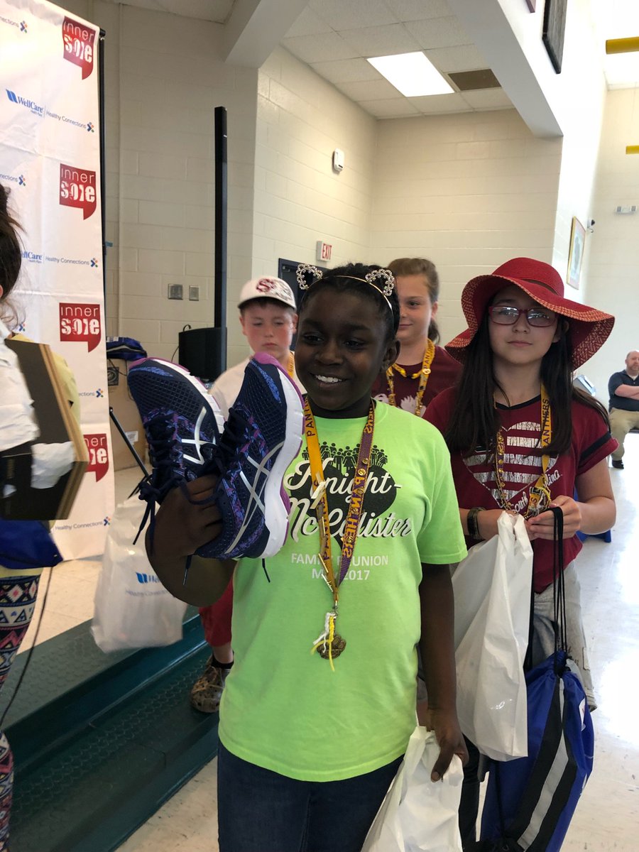 innersoleorg's tweet photo. MidlandsGives is happening now! West coast night owls you can donate now to our sole mission! Let’s change lives together! Look at that smile! $30 helps us make another child smile! #besoleful! cc:@dawnstaley https://t.co/o6qK6GI46Q