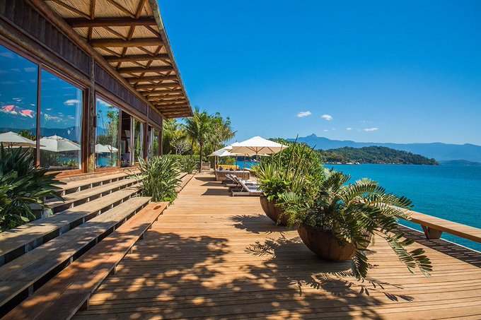 View image on Twitter