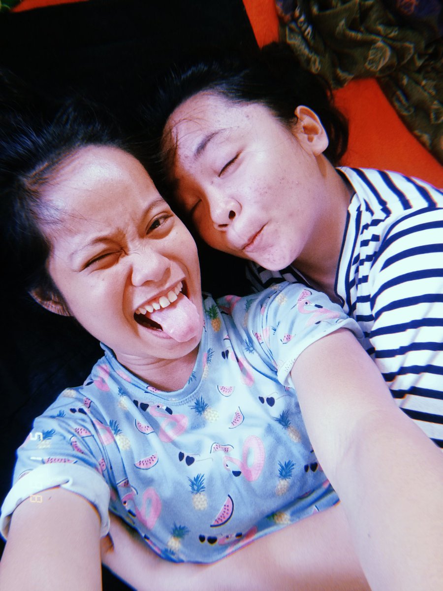 bayrilmey's tweet photo. Happy with her ๐๐๐
#Bechin #WhiteAndBlack #KinisVSNot hahahahaha. habayabadu!!! ๐๐
@rshnryl https://t.co/FBoLx7HIbT
