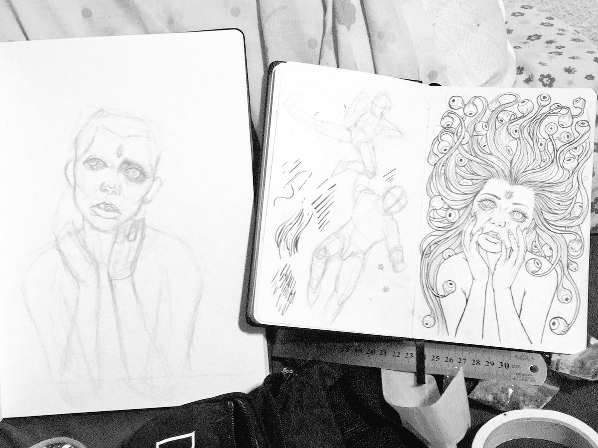 herimelde's tweet image. La primera ha gustado tanto y la segunda me ha convencido tan poco, que me veo en la obligación “””””artística””””” de repetirlos en grande, en un extraño afán por rendir culto al Marqués de Sade.