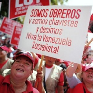 #TrabajadoresPorLaProsperidad La conciencia colectiva del trabajo liberador es en definitiva lo que echará las bases sólidas del camino hacia el socialismo. Sigamos en la lucha para romper los esquemas impuestos por el capital. Feliz día clase trabajadora! <a href="/NicolasMaduro/">Nicolás Maduro</a>