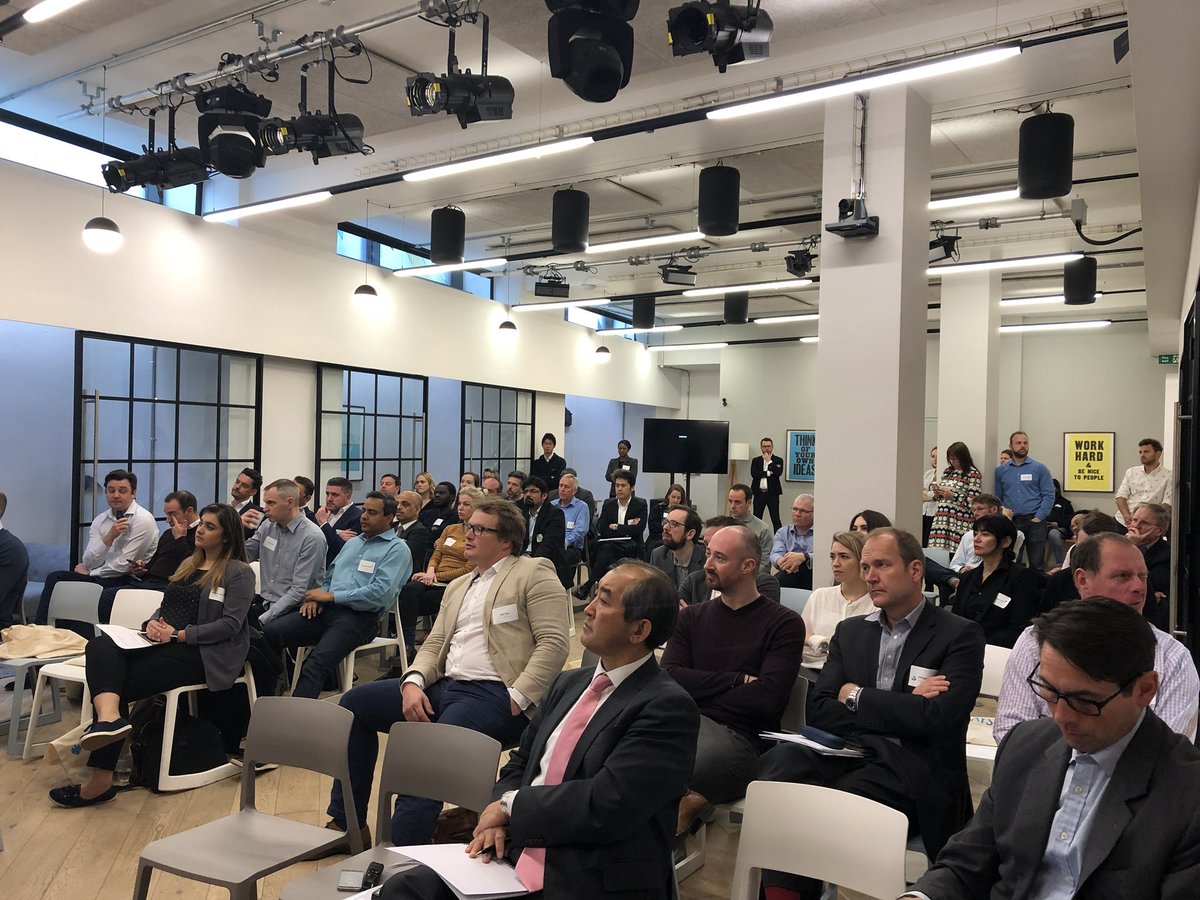 MyKron's tweet photo. Justin Lyon, CEO of @Simudyne presenting his journey building Simudyne and his passion for AI and simulations #BarclaysAccel #BusDev18 @ThinkRiseLDN https://t.co/hAgDDvpaAQ