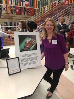 hcpss_hms's tweet photo. Two amazing HMS educators sharing their #storystrong PLC projects! It’s easy to talk about projects when you are passionate about the work. Congratulations Rebecca and Lora! Thank you Lisa Smith for serving as their sponsor :) #plc #StoryStrongHCPSS https://t.co/R5hGrn76AJ