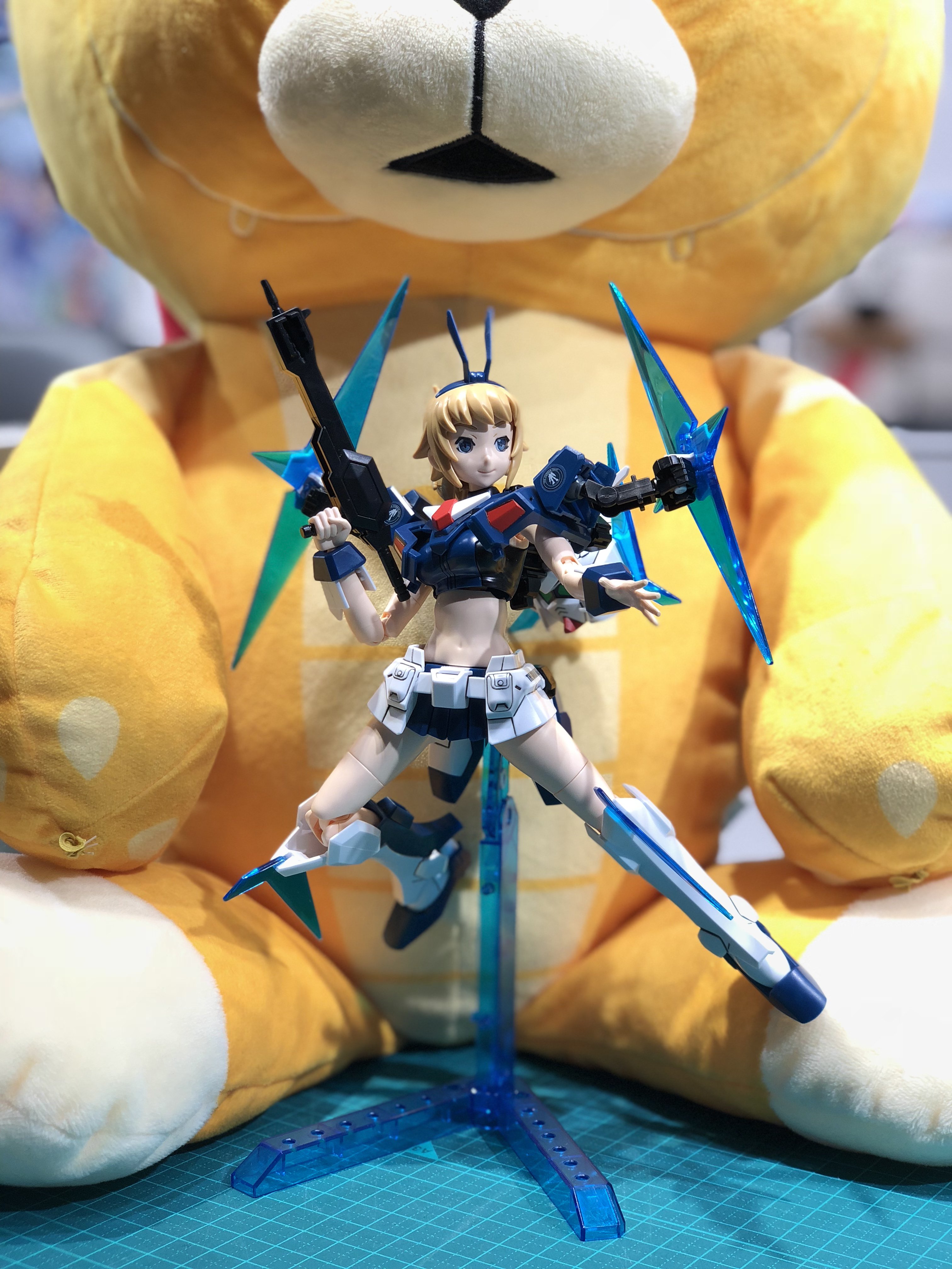 The Gundam Base 明日の16時より 教えて ガンプラコンシェルジュ 9 をガンダムベース東京liveで配信いたします なんとマイスター ユウキが登場 ご紹介するガンプラはこちら Hgbf 1 144 ガンダムベース限定 ういにんぐふみな ガンダムベース
