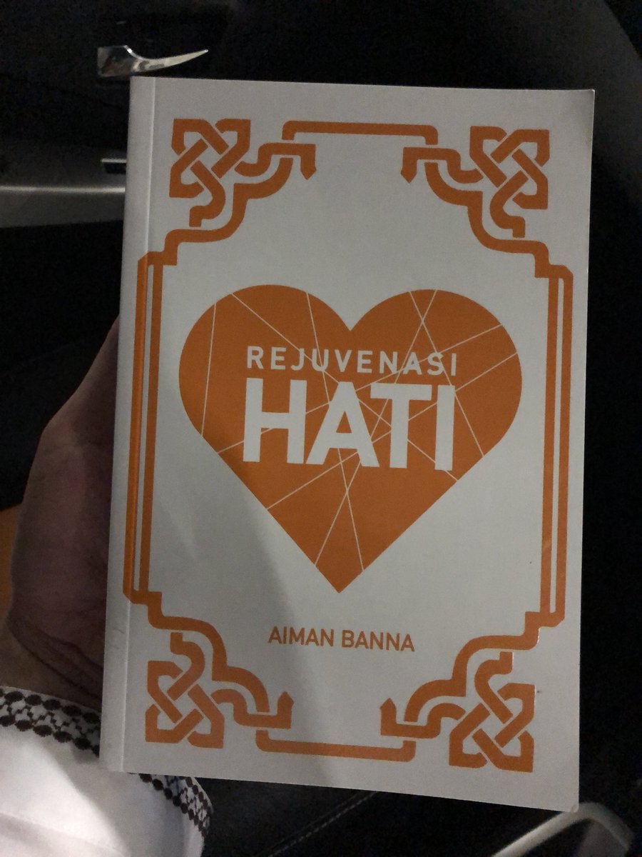 Muhammad Fahmi On Twitter Berpeluang Bertemu Dua Figura Awam Anak Muda Sdr Brgsjks Dan Sdr Aimannbanna Terima Kasih Atas Buku Rejuvenasi Yang Dihadiahkan Semoga Perniagaan Lebih Maju Dan Berkat Https T Co 1c1c3jltli