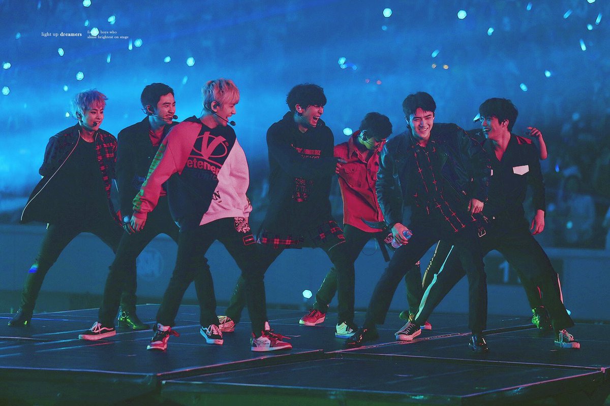EXO_MyanmarTeam's tweet photo. [HQ]180428 - EXO at Elyxion in Manila 

Cr.lightupdreamers 

#MTVBRKPOPEXO #PremiosMTVMiaw  
#EXO #엑소 @weareoneEXO  #ElyXiOinInManila 
#Admin_Grace04 🐶 
#EXO_MyanmarTeam #EXOProtection_Myanmar https://t.co/qLar5uqMBL