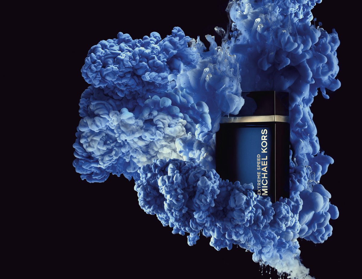 Happy_Finish's tweet photo. Beautiful fragrances shot in water surrounded by paint for @sidmag Photographer: @NealGrundy, Retouch Artist: Vahakn Vorperian 🎨 #retouch #retouchstudio #cosmetics #paintinwater #perfume #productphotography #paintcloud #behance #tommyhilfiger #pantone #michaelkors #dkny #dunhill https://t.co/XLvpcMeLdg
