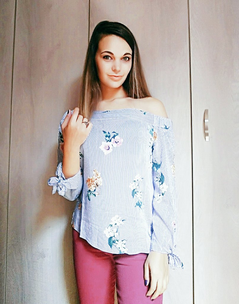 Dee Theart tweet media