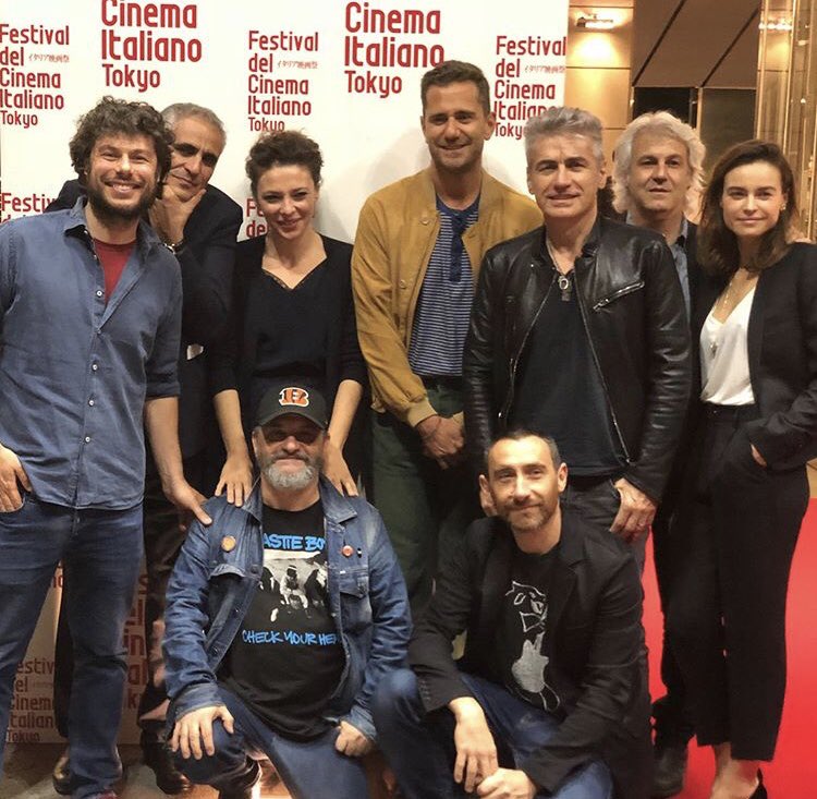 RBcasting's tweet photo. Festival del Cinema Italiano a Tokyo
#SydneySibilia #LeonardoDiCostanzo #JasmineTrinca #KasiaSmutniak #MarcoManetti #AntonioManetti #RobertoDePaolis #LucianoLigabue #DomenicoProcacci #FestivalDelCinemaItaliano #Tokyo https://t.co/LYPWsHKOMa