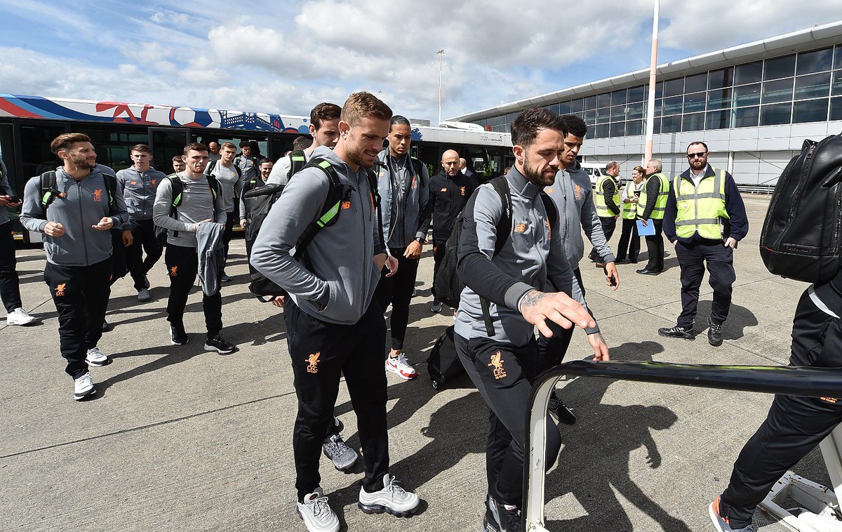 LFC's tweet photo. 📍 @LPL_Airport 

Next stop: Rome 🇮🇹 https://t.co/Psh8mzlCq7