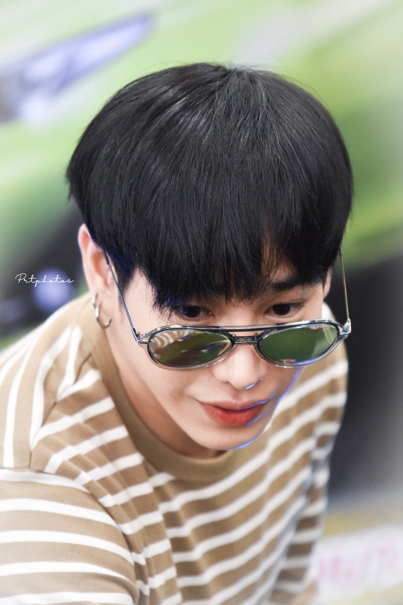 prtphotos_bkk's tweet photo. เสื้อตัวนอกได้ถูกประมูลออกไปในราคาแสนกว่าบาท😱

#เป๊กผลิตโชค #palitgallery #โออิชิโอทั้งคู่ยูเลือกได้ #prtphotos https://t.co/b4S0dDX3Rq