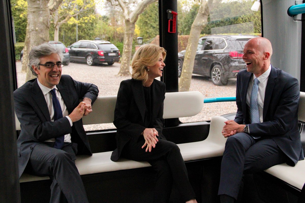 lets_holo's tweet photo. The autonomous future is here! Thank you @USAmbDenmark for hosting a great event last night and helping to move the conversation about autonomous vehicles forward.
#olli #amobility #AutonomousVehicles @localmotors https://t.co/ibVQ8pos12