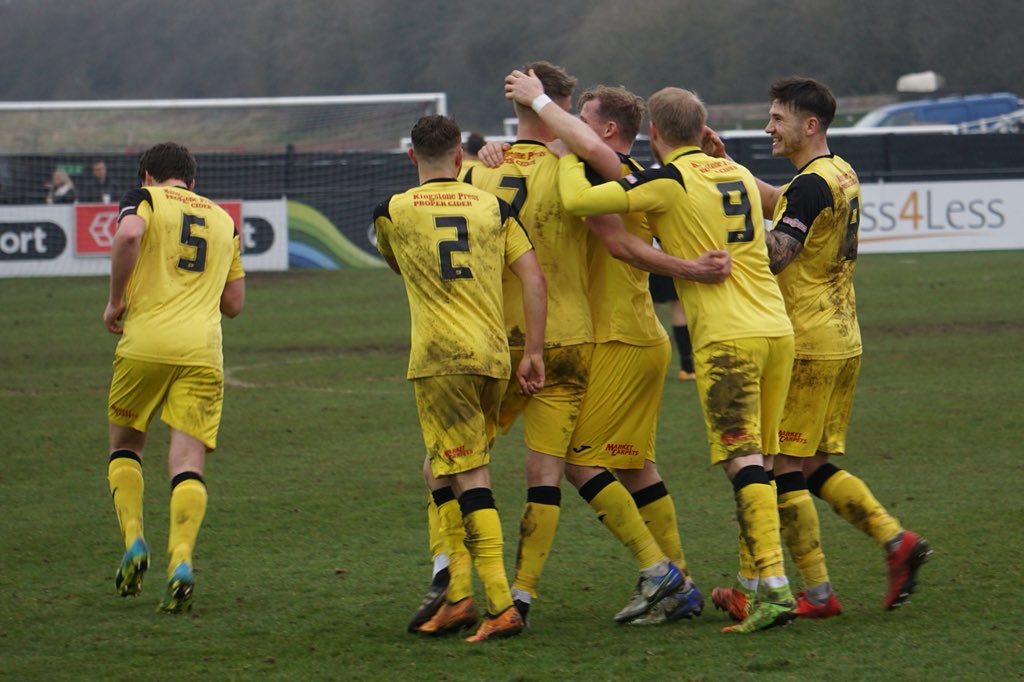 vivcurtis's tweet photo. It’s been a super season for @tivertontownfc #tivvy #nonleaguefootball #southernpremier #tiverton @Tivvy12thman #loosewomen https://t.co/hamyqQzOaM