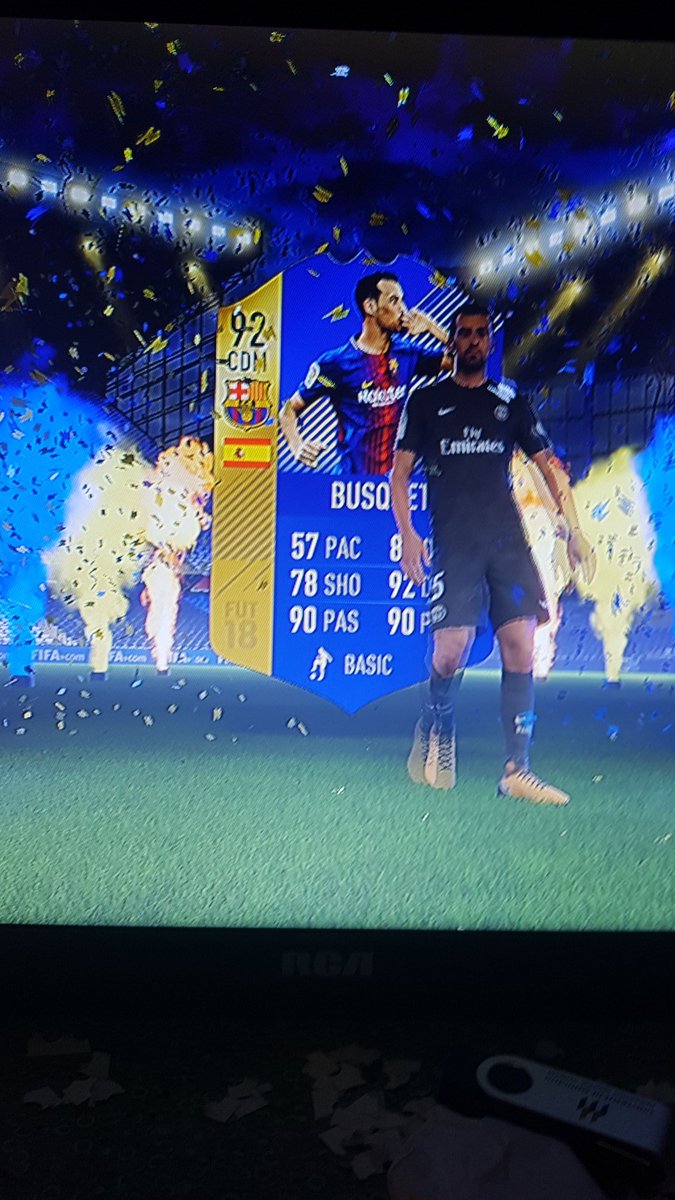 JustPlayingfif1's tweet photo. @DutchManneke @MattHDGamer @Castro1021 I wanted him or pique ( I wanna build a barcelona tots team ) 🙄 https://t.co/Y0dBlimMyR