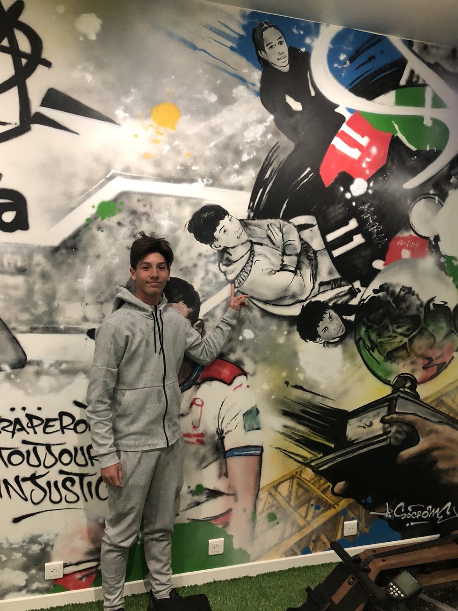 usfamanagement's tweet photo. Florent Da silva évènement Adidas avec Paul Pogba
Salle de Sport Usfa 👌😉 #Paris #Adidas #Pogba #Talents #Usfamanagement https://t.co/3ItcMnegTl