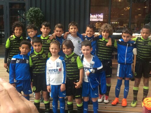 VFFOfficiel's tweet photo. On revient en images sur la participation de nos #U9 au #MiniEuro ⚽️ qui se déroulait ce week-end à #Cholet.. Les jeunes protégés de @Maximedsmacase terminent à une très belle 17ème place et ils ont pu jouer contre de belles équipes. Bravo les jeunes 👏👍🔵⚪️ https://t.co/VBLUHOK3Pr