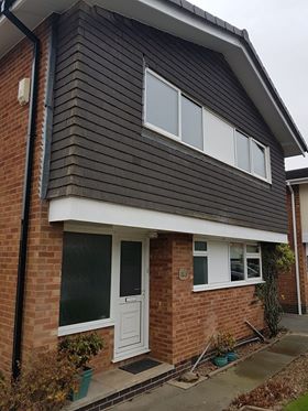 SolidorLtd's tweet image. This customer decided to give the front of their 1970's home a face-lift &amp;amp; the results are incredible.
They opted for the Palermo door style from our Contemporary Italia collection in the ever popular Anthracite Grey.
Find out more about Solidor here: solidor.co.uk