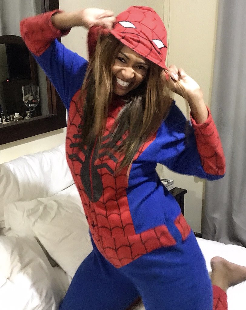 madeitindubai's tweet photo. HAPPY HUSTLERS DAY , celebrating my hustle and spending the whole day in my onesie , all play and no work !!! #nofacebeat#noperfume #noheels #nodressup #nohustle #justonsie .#mayslayday #firstworldhustler
. https://t.co/bVDJ4yCM22