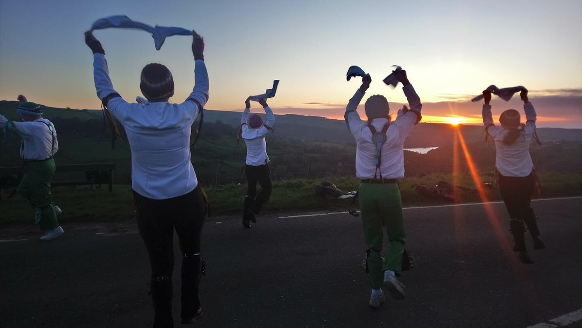 pecsaetan's tweet photo. @YorkshireWater Happy May Day Morning! You’ll be glad to see we danced the dawn up, ensuring the sun rise for another year, just above Damflask :) Perfect morning for it! https://t.co/kNEsqxaXYV