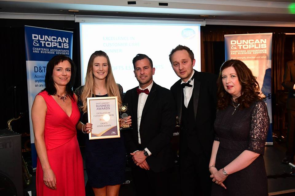 WCllpSolicitors's tweet photo. Wilkin Chapman Partner and head of our Wolds’ offices Claire Parker was delighted to present the @eastlindsey Business Award 2018 for Customer Care to @CroftsProperty What a fantastic evening at Southview Hotel, Skegness. We look forward to seeing you again next year #ELBA2018 https://t.co/8xVHrLNhem