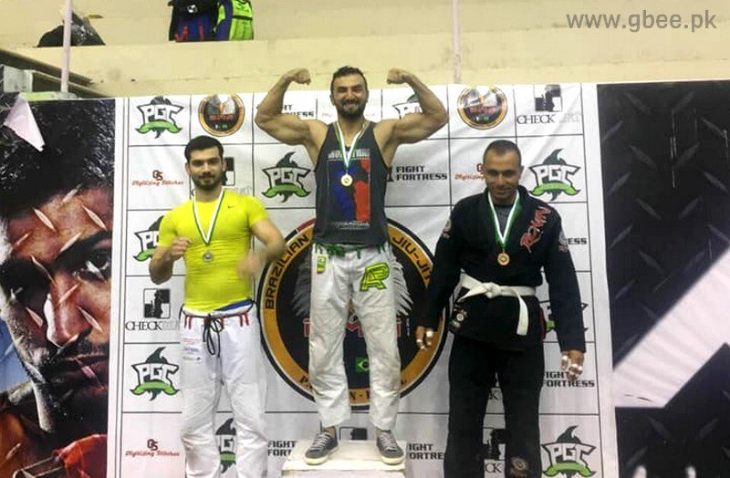 gbeepk's tweet photo. Shah Nawaz from #Hunza, #GilgitBaltistan, wins 2 Gold, 1 Silver and 1 Bronze Medal in the National Brazilian Jiu-Jitsu Championship.

#brazilianjiujitsu #GBee #Sports #Winner #HunzaValley #HumansOfHunza #HunzaPeople #Pakistan https://t.co/rhlFbLNs4E