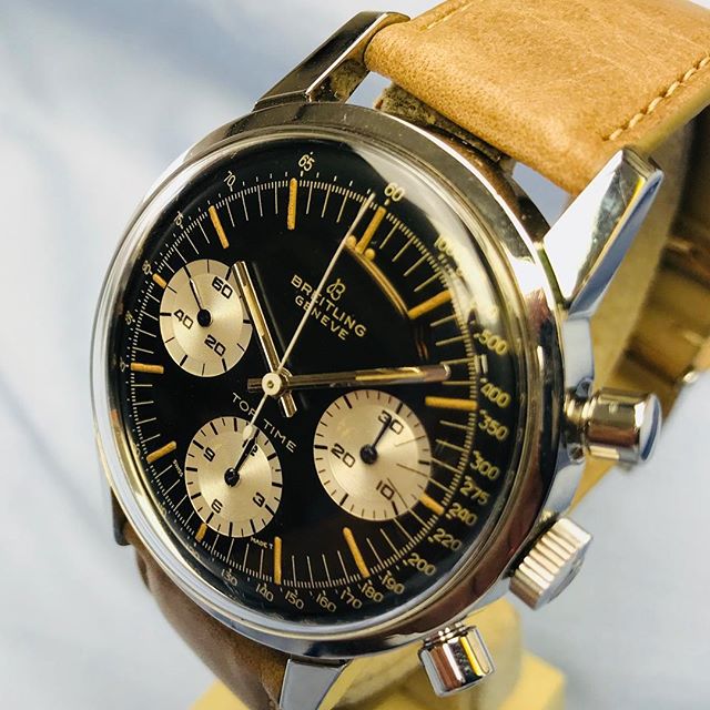 HallandLaddco's tweet photo. To Those of You Vinatage Watch Lovers. See Our #WatchesofInstagram.
https://t.co/qdTTjYfgg6
--------------------------------------------------------------------
#Watchfam #VintageHeuer #VintageRolex #HeuerAutavia #Autavia #RolexWatch
#WatchPorn #Cali #Patina #MensFashion https://t.co/bw90w71ksM