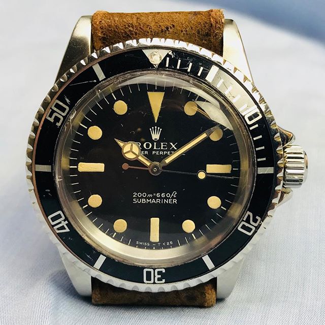 HallandLaddco's tweet photo. To Those of You Vinatage Watch Lovers. See Our #WatchesofInstagram.
https://t.co/qdTTjYfgg6
--------------------------------------------------------------------
#Watchfam #VintageHeuer #VintageRolex #HeuerAutavia #Autavia #RolexWatch
#WatchPorn #Cali #Patina #MensFashion https://t.co/bw90w71ksM