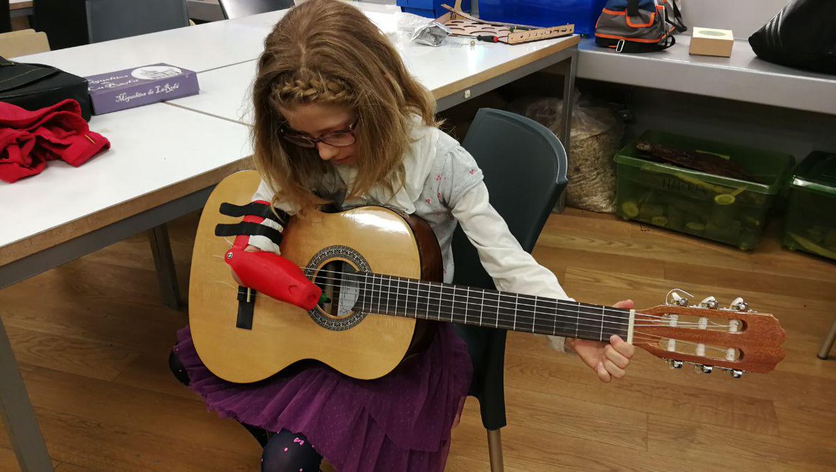 Autofabricantes tweet media