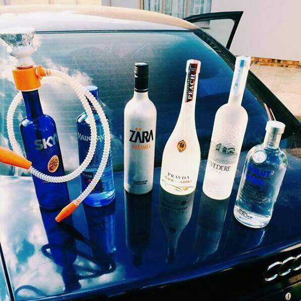 Asanda42885459's tweet photo. Keeping it lit before I go back to work😁🍺🍺🍺 https://t.co/FOHetPXViv