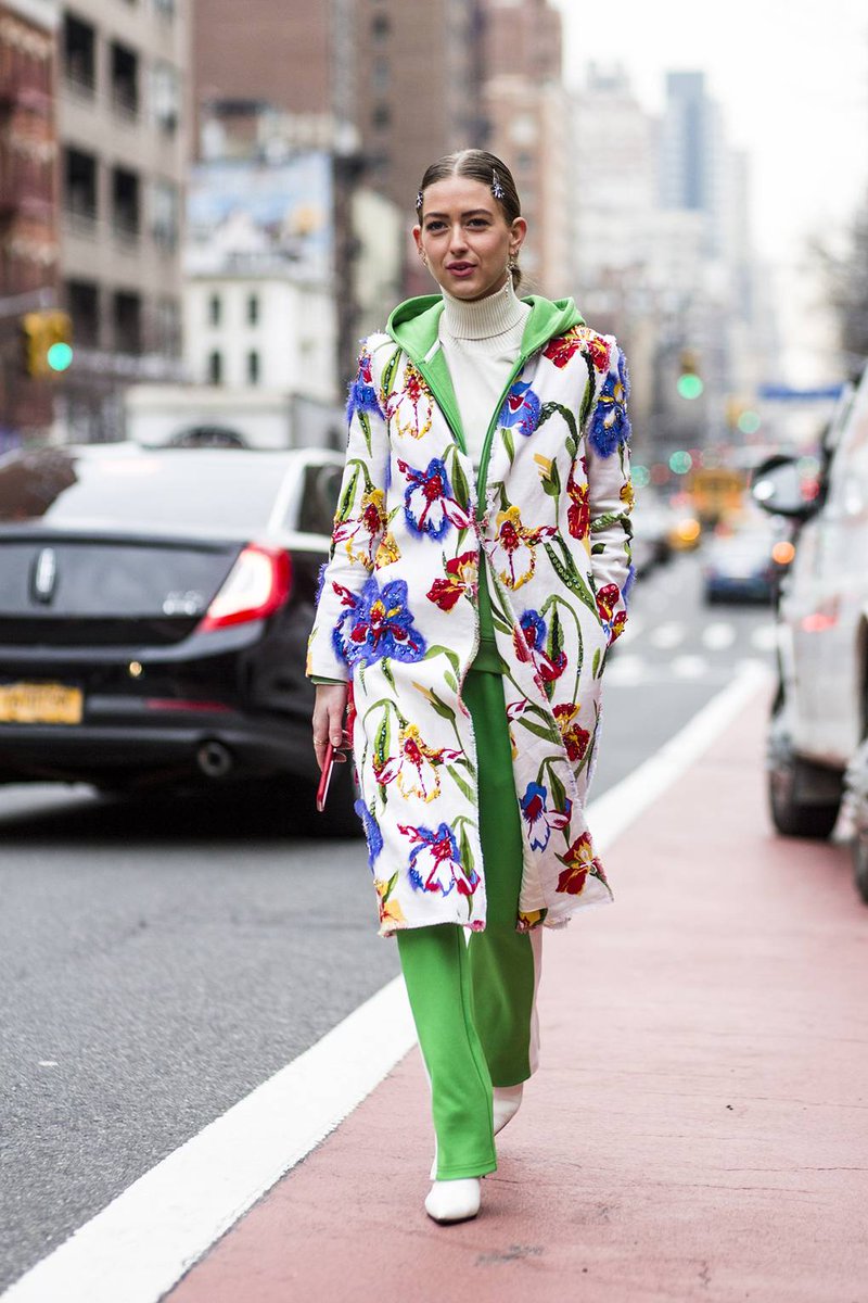 BritishVogue's tweet photo. 10 spirited ways to wear florals: https://t.co/asFyFfg2vn https://t.co/N6D5GmSzpk