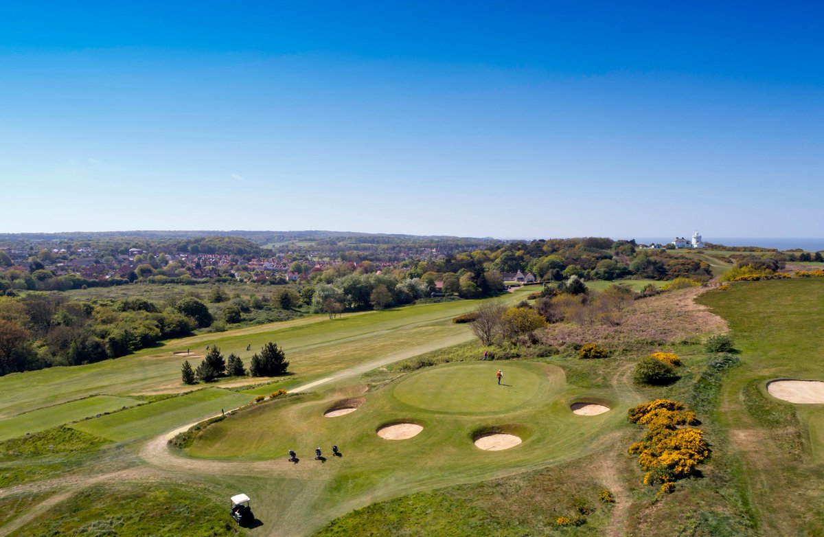 RoyalCromer's tweet photo. Suns out ☀️😃 @RoyalCromer #MayDay  #Clubsout #sunshine #NorthNorfolk #Clifftopcourse #Golfchat https://t.co/j4XBLNXT0m
