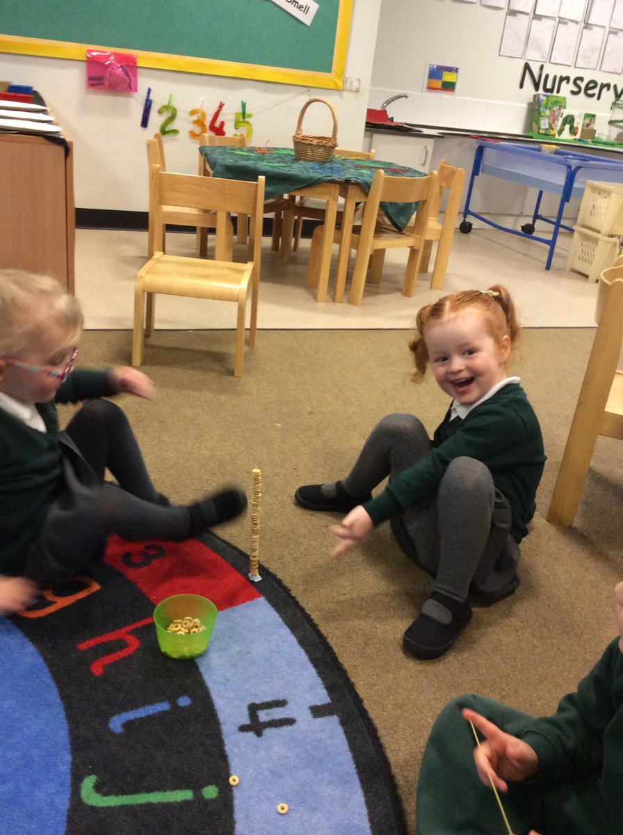 Willow_Meithrin's tweet photo. The children have been collaborating this morning to make their very own beanstalks using spaghetti and cheerios. Children realised that they had to handle the spaghetti with care otherwise it would break. #nursery @WillowtownPri #willowheroes #CollaborativeCariad https://t.co/YkmGw3lIEh
